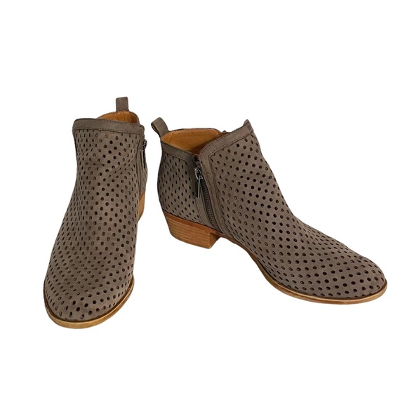 Lucky Brand Basel Gray Suede Perforated Zip Ankle Boot/Bootie Size 8 - Picture 1 of 8